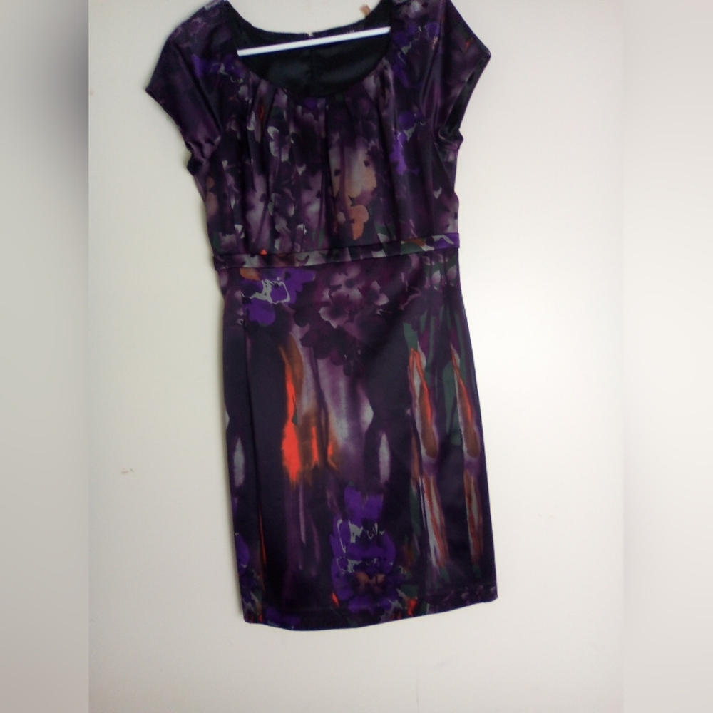 TAHARI Purple Patterned Dress SIZE 6 - Picture 5 of 8